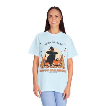 Black Cat Witch Hat Halloween Shirt photo 3