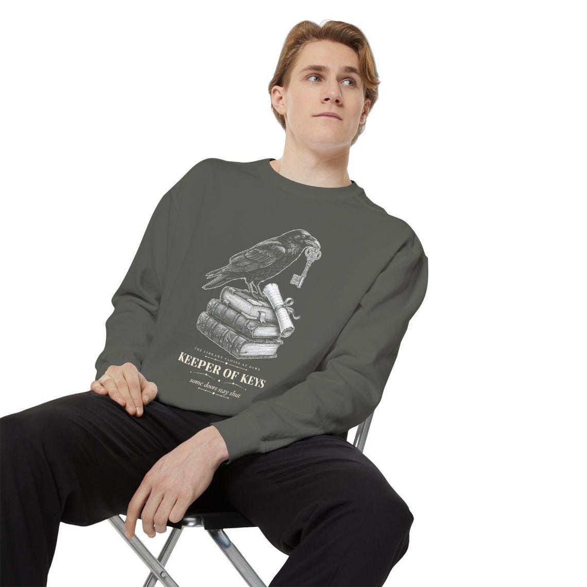 Dark Academia Raven Sweatshirt by WedgeAtelier