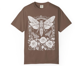 Death's Head Moth Shirt, Gothic Moth Engraving Tee, Dark Academia Halloween T-Shirt, Witchy Botanical Gift, Comfort Colors