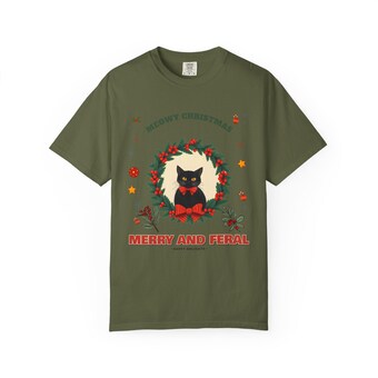 Merry and Feral Black Cat Wreath Christmas Tee (Comfort Colors) photo 6