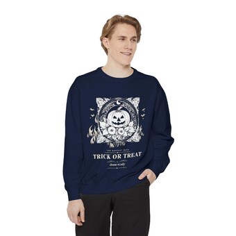Gothic Jack O Lantern Sweatshirt photo 4