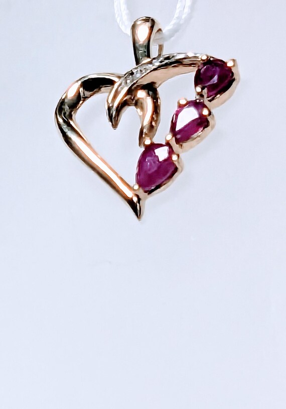 10 Karat Solid Gold, Ruby with Diamond Vintage Es… - image 3