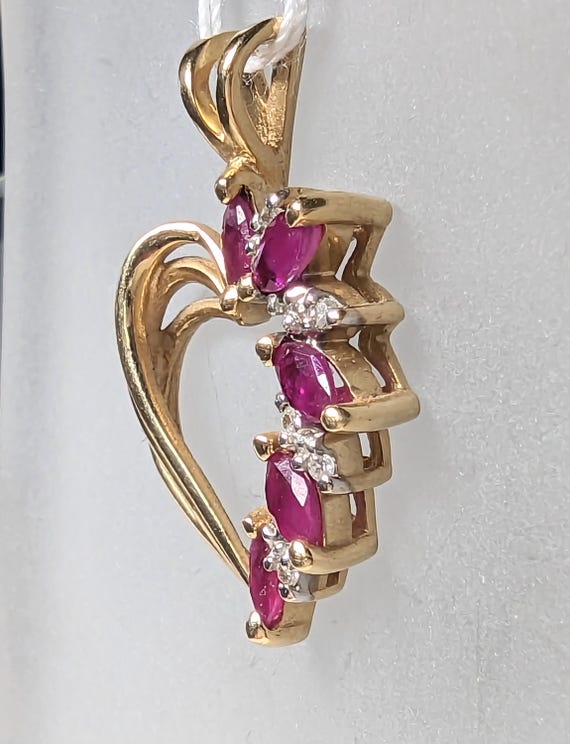 14 Karat Solid Gold, Ruby and Diamond Heart Vinta… - image 3