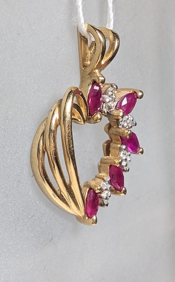 14 Karat Solid Gold, Ruby and Diamond Heart Vinta… - image 2