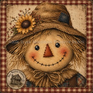 Peut inclure: Une impression carrée représentant un épouvantail au visage beige, avec un sourire cousu et un nez triangulaire. L'épouvantail porte un chapeau marron orné d'un tournesol et de baies, sur une bordure à carreaux rouges et blancs avec le texte 2026 STARR MOUNTAIN PRIMITIVE PRINTS.