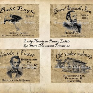 Puede incluir: Cuatro etiquetas de alimentos de estilo vintage con ilustraciones y texto. Las etiquetas son para frijoles de riñón de la marca Bald Eagle, maíz encurtido de la marca General Stonewall's Best, frijoles Kentucky Pole Beans de la marca Lincoln & Finest y melaza Ole' Yankee Molasses.
