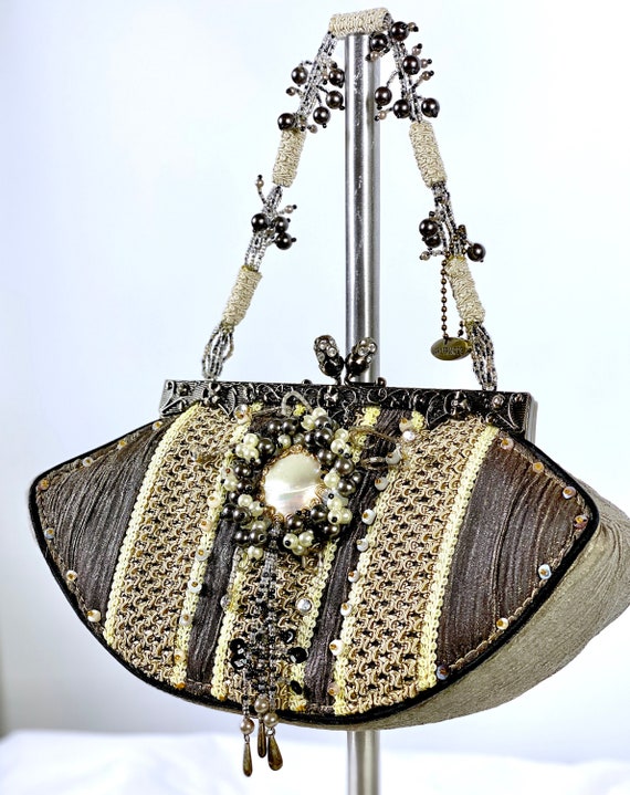 Mary Frances Handbags Retired | MAXED OUT - RETIRED Mary Frances Handbag | Mary  frances handbags, Handbag, Mary frances