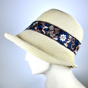 Women&#39;s Summer Vintage Cloche Vintage Trim Church Wedding Hat