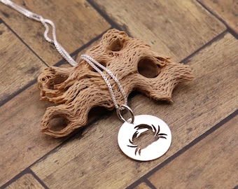Sterling Silver Crab Necklace, Round Animal Pendant, Minimal Ocean Jewelry Gift for Her