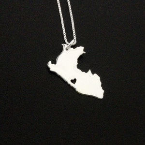 Peru Halskette aus Sterling Silber personaozed i love Peru Halskette mit Herz kommt mit Box-Stil Kette Geschenk für sie - beste Freundin und Familie