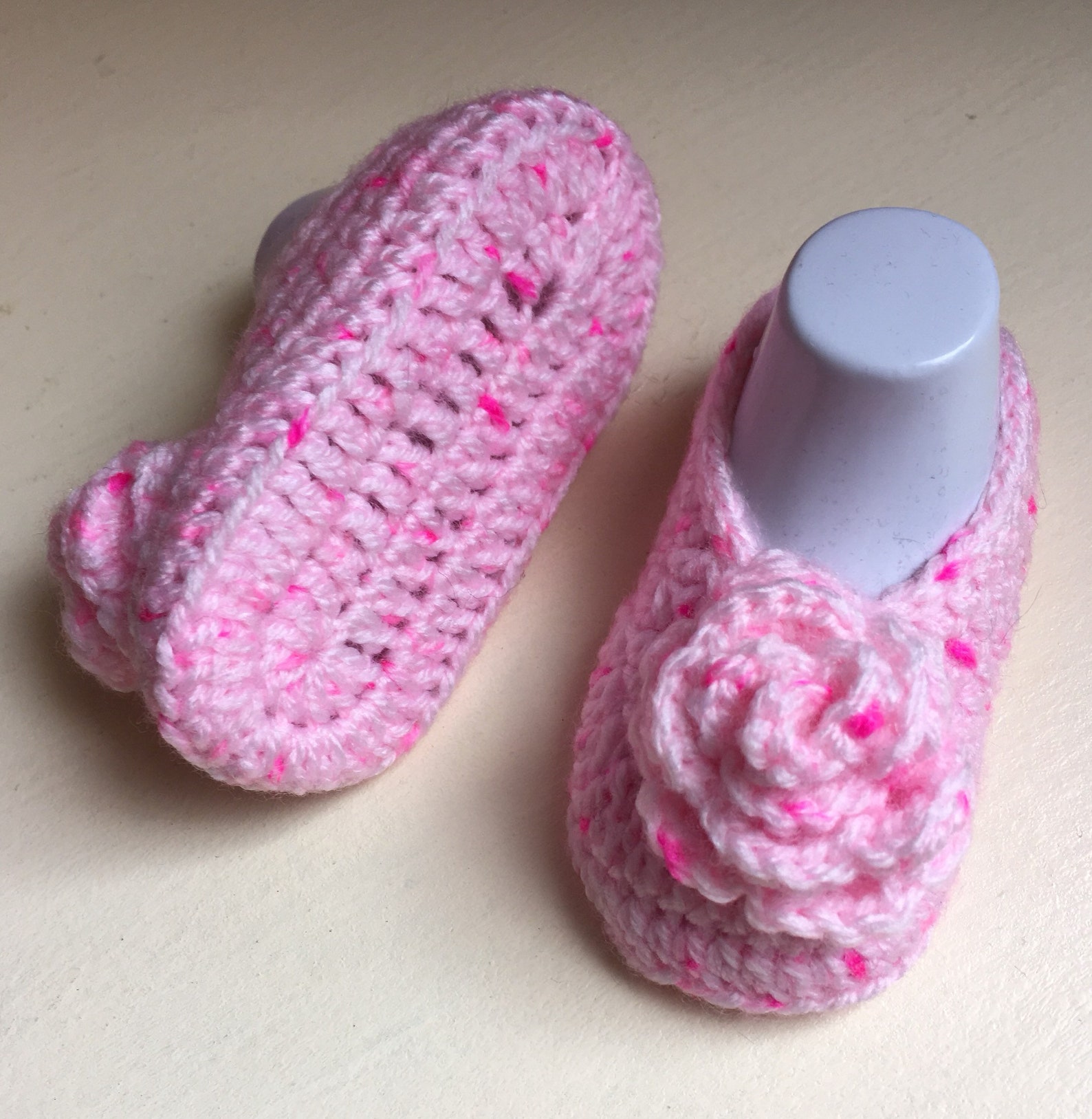 baby booties cute pink rose flower unisex ballet to fit 9-12 months (4 inches)