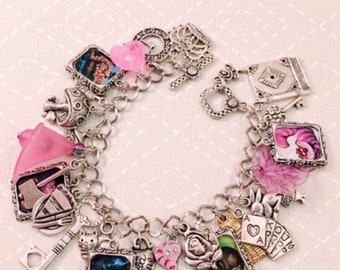 Charm Bracelet Cheshire Cat Alice in Wonderland Themed Charm Bracelet | Charm Pendant | Unique Gift Ideas | Loaded