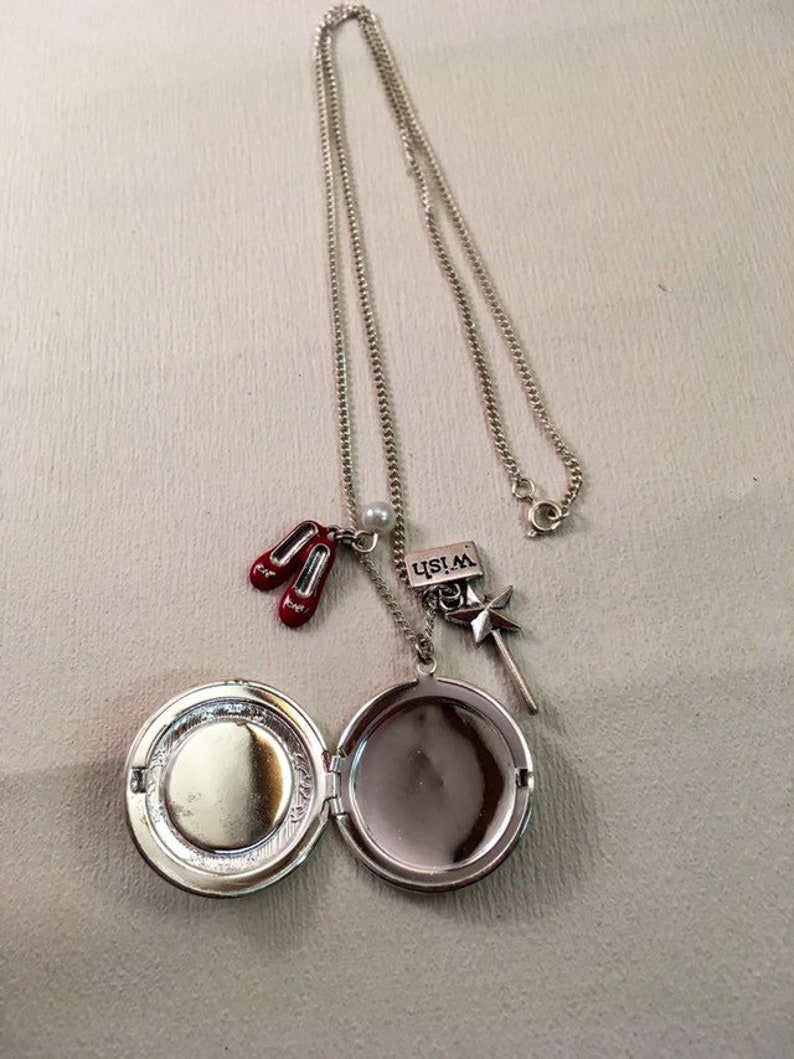 Unique Gift Ideas Fandom Wizard of Oz Gift Necklace Locket Charm 25