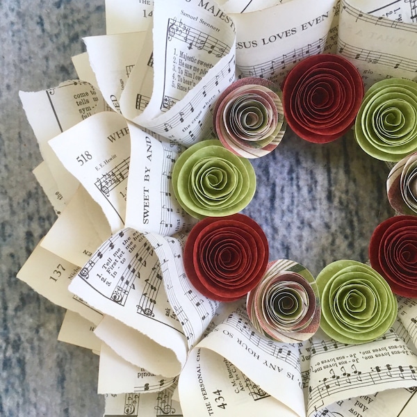Christmas Wreath, Music Wreath for Christmas with Red and Green Flowers, 10"