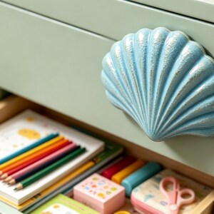 Modern Minimalist Seashell Cabinet Pull, Creative Ocean‑Style Drawer Knob, Decorative Handle for Wardrobe Wine Cupboard Furniture Decor