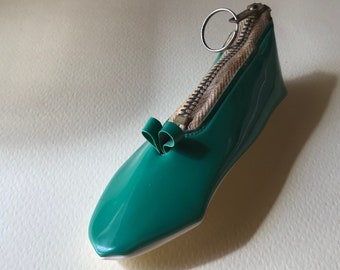 Vintage Teal Vinyl Ballet Shoe Key Ring. Retro Shoe Key Holder. 70s Zipper Pouch with Keychain. Gift for ballerina