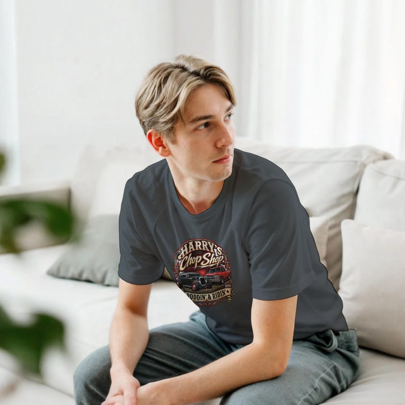 Classic Unisex Crewneck T-shirt | Gildan® 64000 image 2