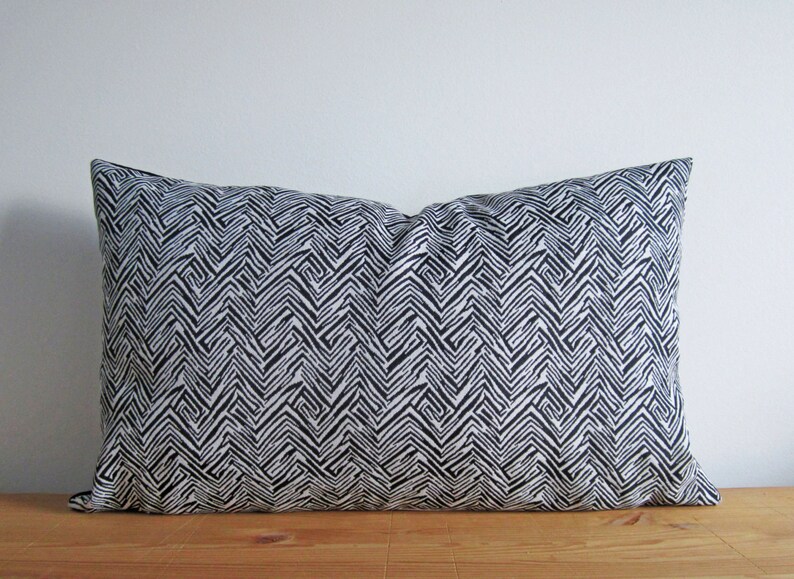 Black White Pillow Cover Tribal Pillow Zig Zag Lumbar Throw Etsy