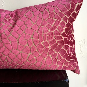 Velvet Fuchsia Animal Print Pillow Cover, 16x24 Decorative Pillow Cover, Luxury Lumbar Abstract Pattern Throw Pillow