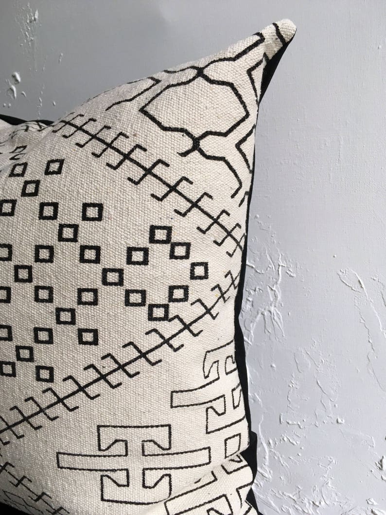Black Geometric Pillow Cover 18x18 Decorative Tribal Style Etsy