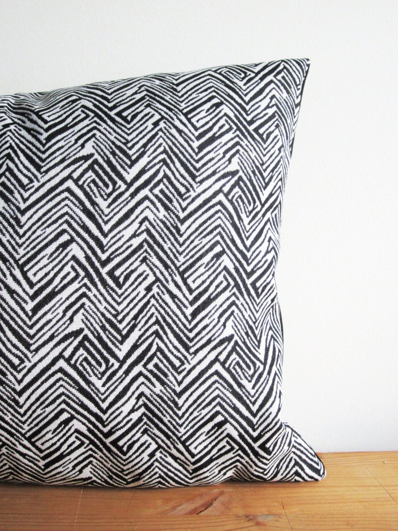 Black White Pillow Cover Tribal Pillow Zig Zag Lumbar Throw Etsy