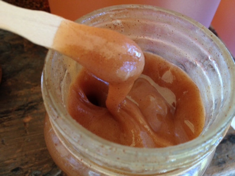 16 oz. Cinnamon Granulated Honey image 2
