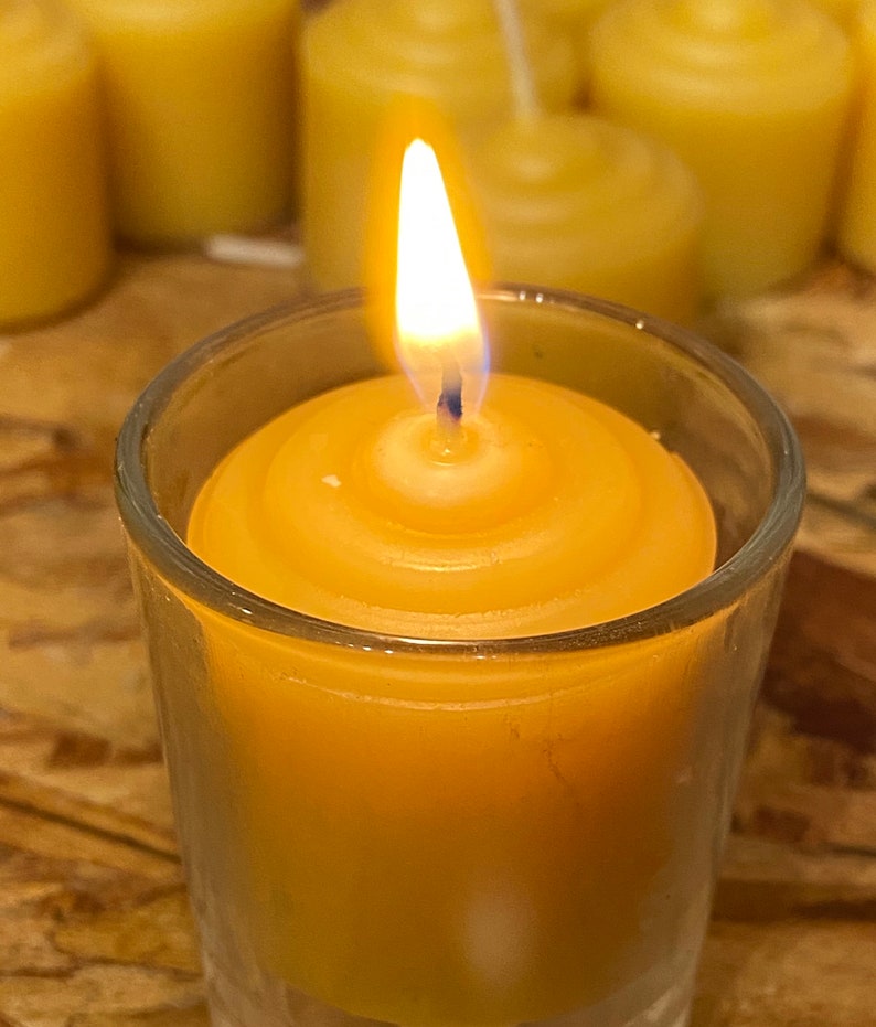Beeswax Bulk Small Votive Candles Pure Beeswax Candles from Beekeepers Hive afbeelding 8