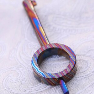 Timascus, Titanium damascus handcuff key image 4