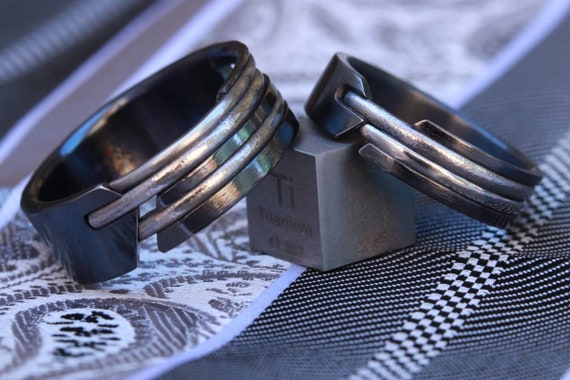 Ring set Quill black titanium and titanium ring, black ring, hypoallergenic ring 5mm 6mm ring