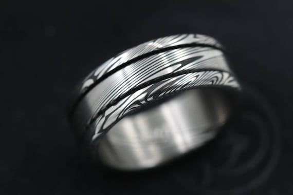 Damascus steel ring "WOODGRAIN" 8-7mm polished! Customizable ring. Damasteel stainless ring.