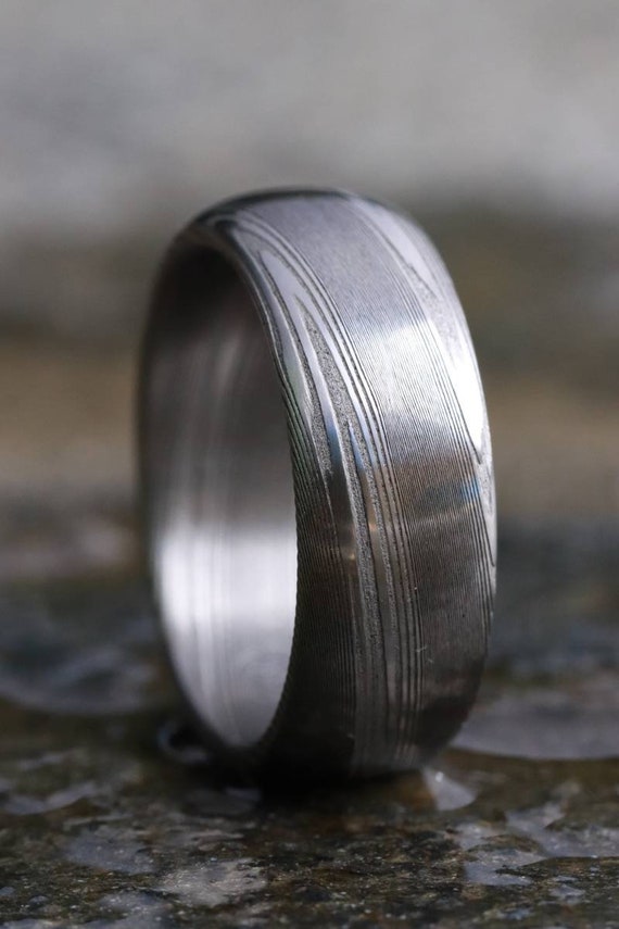 Damascus ring Stainless steel Damascus "WOODGRAIN" Med /light color etch genuine damascus steel ring mens rings damasteel ring