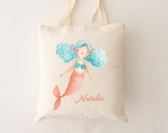 Sac fourre-tout de sirène personnalisé.  Sac de bain personnalisé avec le nom.  Sac fourre-tout personnalisé pour les filles de cours de natation.  Faveur de la fête d’anniversaire de la sirène.