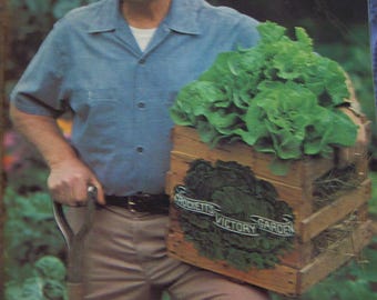 Crockett's Victory Garden-Guide to Growing Flowers and Gardening Tips- Vintage Books (1977)