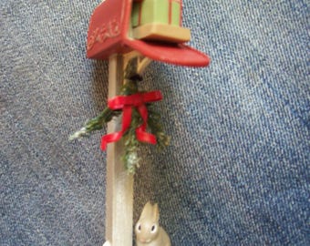 Hallmark Keepsake-Holiday Mail-Vintage Christmas Ornament -Decoration- 2006
