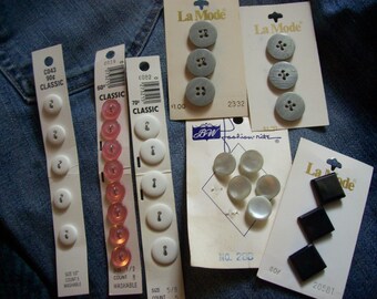Vintage Buttons on Cards Lot-La Mode-Classic Variety