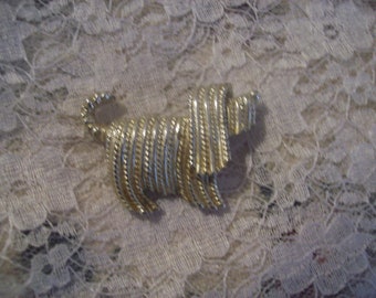 Sarah Coventry Puppy Dog Pin Brooch/ Silver tone Jewelry/ Vintage Brooch