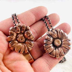 REAL daisy flower, copper necklace, real flower, nature, organic pendant, flower jewelry, electroformed, nature