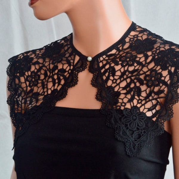 Peter Pan Collar, Detachable Collar and button, Cotton, Lace Collar, Lace Necklace, Detachable Collar Necklace, gift  (Black, White color)