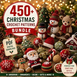 Peut inclure: Une collection d'ornements de Noël au crochet incluant un père Noël, un bonhomme de neige, un renne, un bonhomme en pain d'épice, une canne en sucre et diverses boules. Une étiquette indique 450+ CHRISTMAS CROCHET PATTERNS BUNDLE et PDF DIGITAL DOWNLOAD.