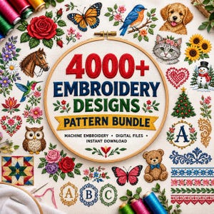 以下が含まれることがあります： 布の中央に配置された木製の刺繍枠。枠内には「4000+ EMBROIDERY DESIGNS PATTERN BUNDLE MACHINE EMBROIDERY DIGITAL FILES INSTANT DOWNLOAD」の文字。枠の周囲には、花、蝶、鳥、子犬、猫、馬、フクロウ、クマ、雪だるま、クリスマスツリー、アルファベットなどの刺繍モチーフが配置されている。