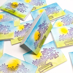 Koop 2 en ontvang 1 gratis set mini's, bonsaiminikaarten - Girl on a tree swing minikaarten - silhouetten - mini-enveloppen, liefdesbriefjes, handgemaakt