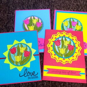 Koop 2 en ontvang 1 gratis sets handgemaakte kaarten, Hallo lente, tulpenwenskaarten, lentetulpen, felgekleurde tulpenkaarten, set van 4, kaarten