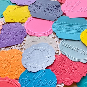 Enfeites de papel em relevo, enfeites de scrapbook com tema arco-íris