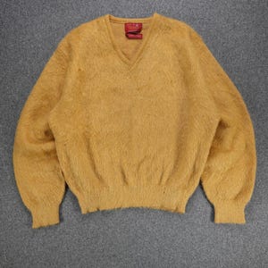 Vintage 1960s - Sears Traditional Collection 50/50 Mohair/Wool V Neck Sweater