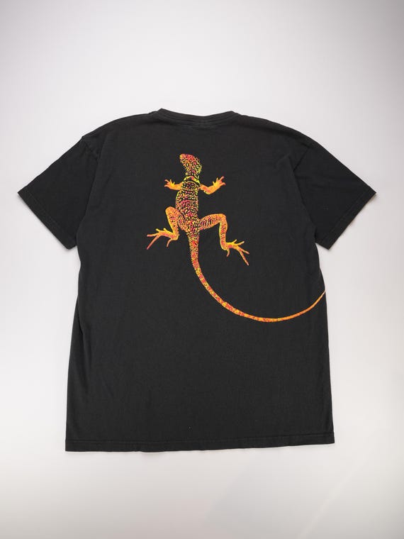 トップス 90s MARLBORO LIZARD POCKET TEE XL Vintage 1990s - Marlboro Unlimited Lizard Graphic Pocket T