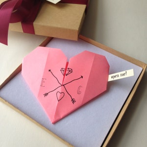 carta di proposta di matrimonio insolita personalizzata, vuoi sposarmi personalizzata, cuore origami, romantico