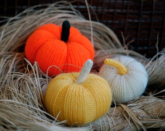 3 halloween pumpkins. PDF knitting pattern (knitted in the round). Halloween pattern. Halloween Doll. Halloween Decoration