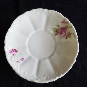 Antique WEIMAR Vintage Saucers