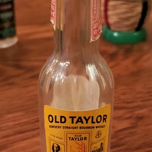 Vintage Miniature Liquor Bottles-Airline Liquor Bottles-Bacardi-Cutty Sark-Jim Beam-Smirnoff-Jack Daniels-Johnny Walker-Old Taylor-Braniff bild 8