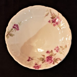 Antique WEIMAR Vintage Fruit Bowl